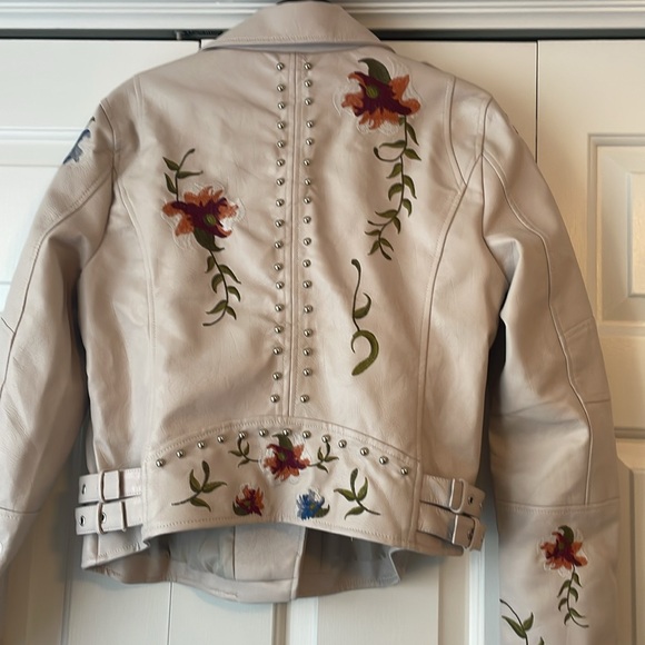 Vegan Embroidered Bomber Jacket. NNT
LRG. - Picture 5 of 6